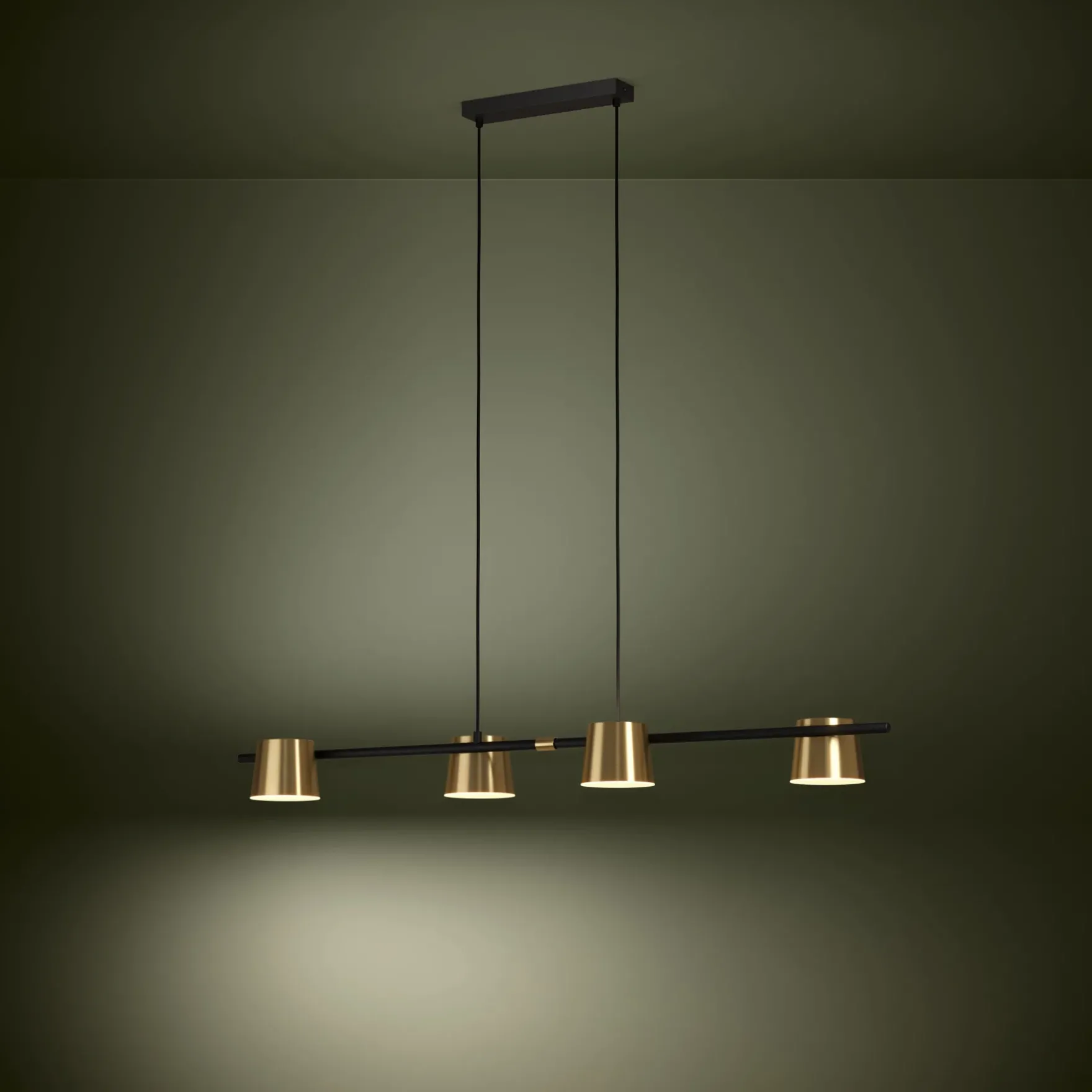 Altamira 4-lys pendel sort/messing