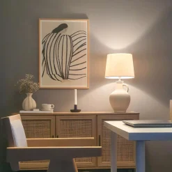 Athena bordlampe naturhvit m/skjerm