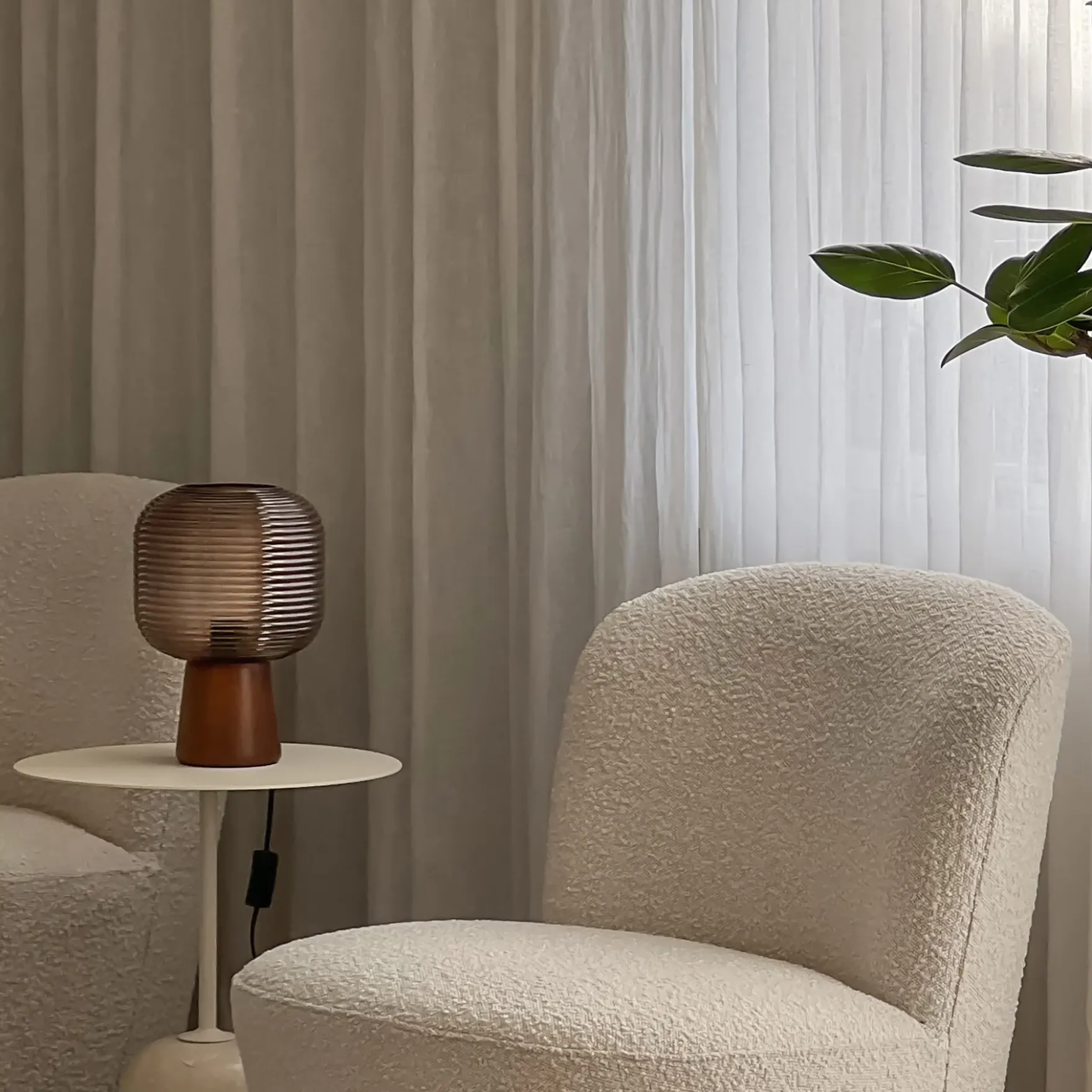 Aura bordlampe brunbeis/brun