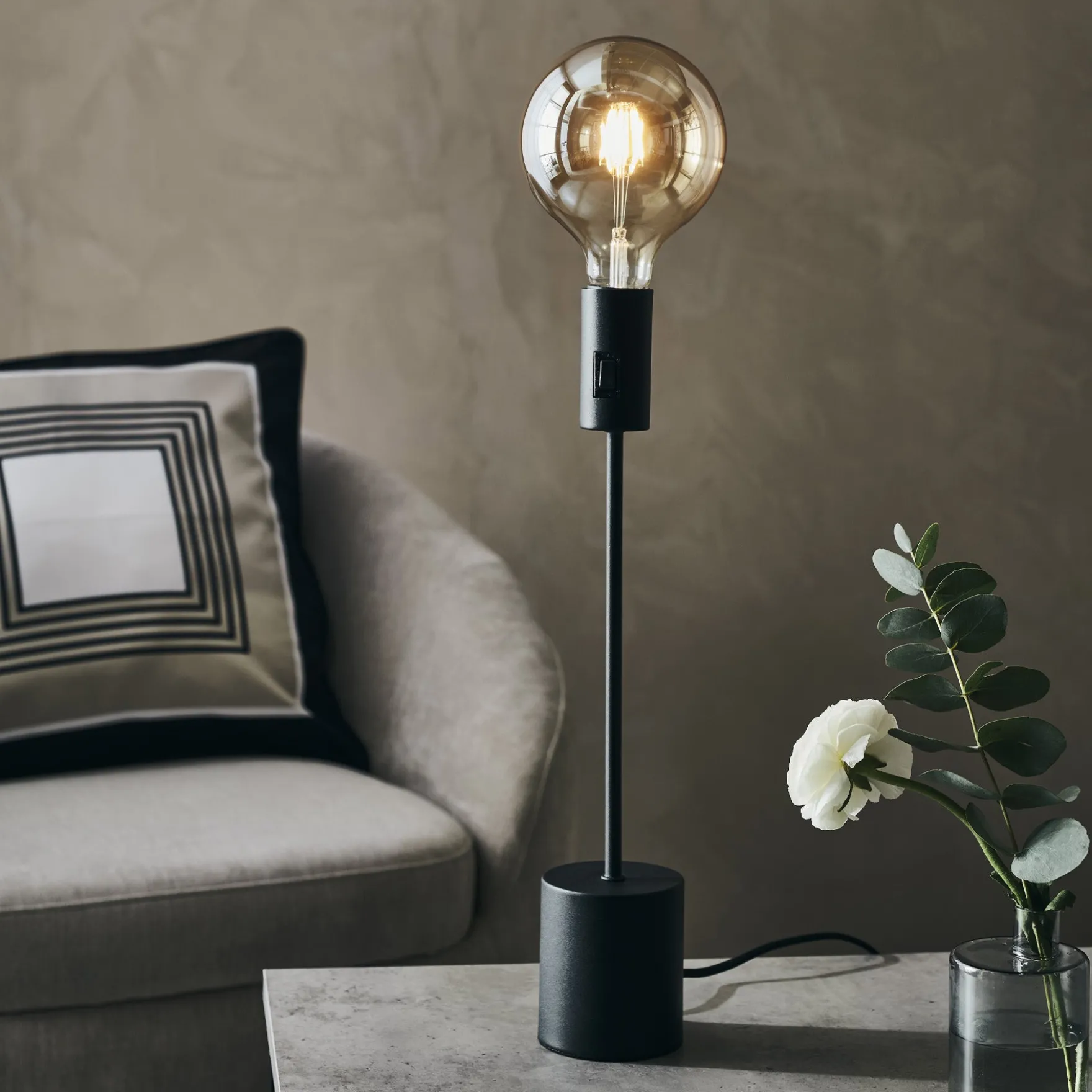 Capital bordlampe sort