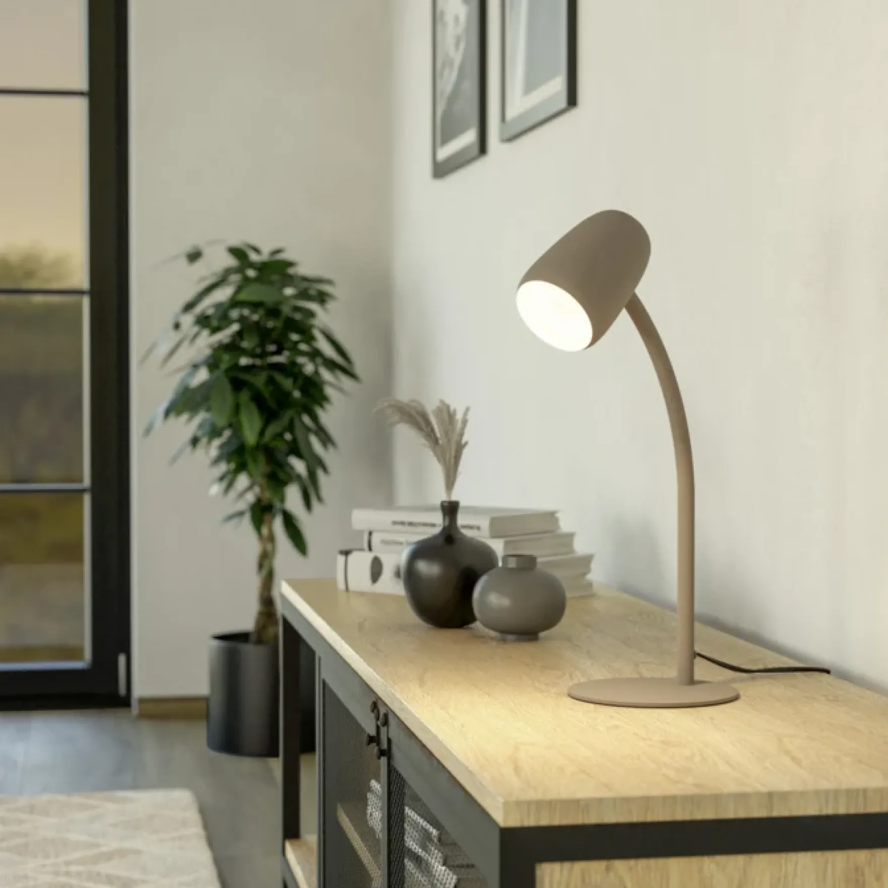 Carlo bordlampe E14 sand