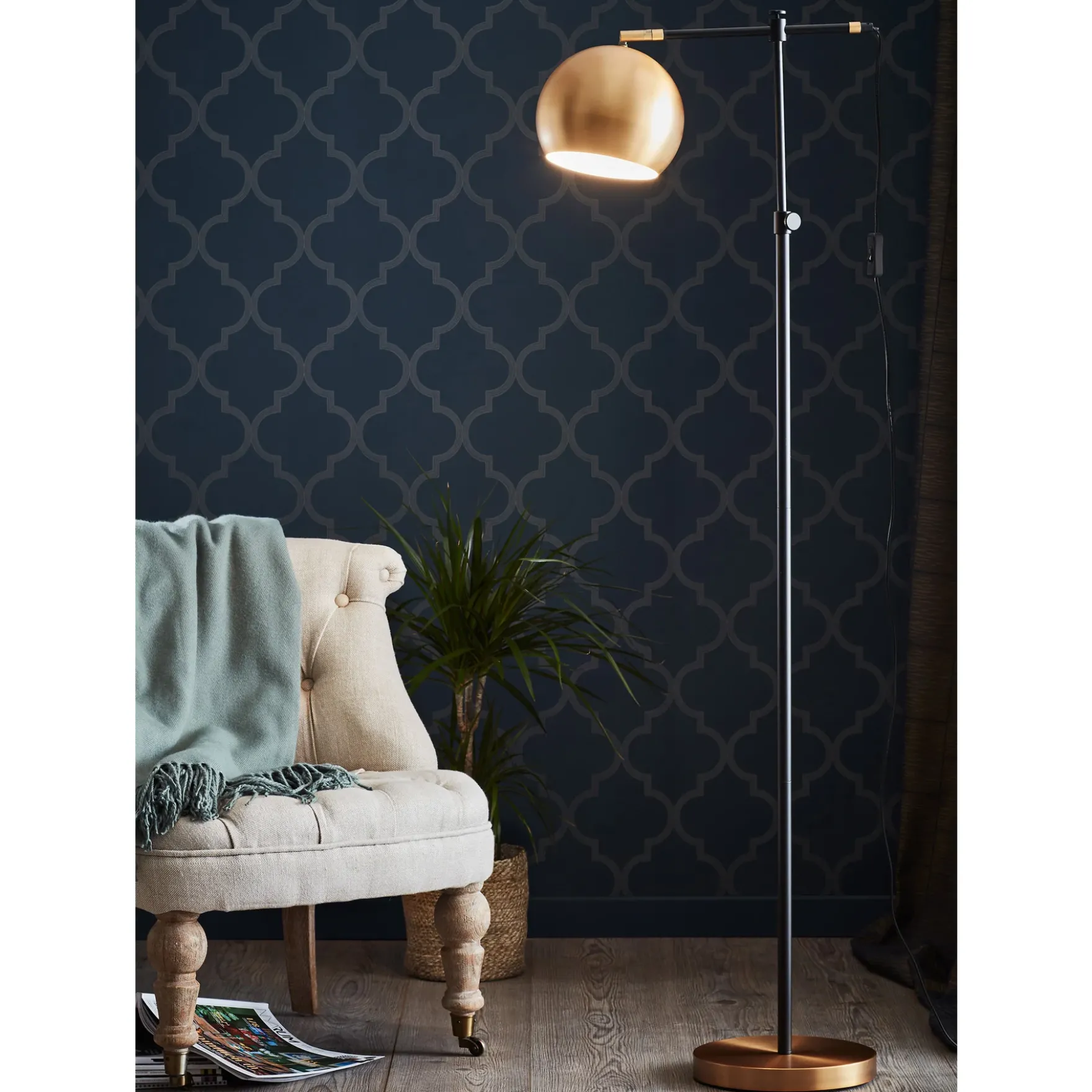 Chester gulvlampe sort/bronse