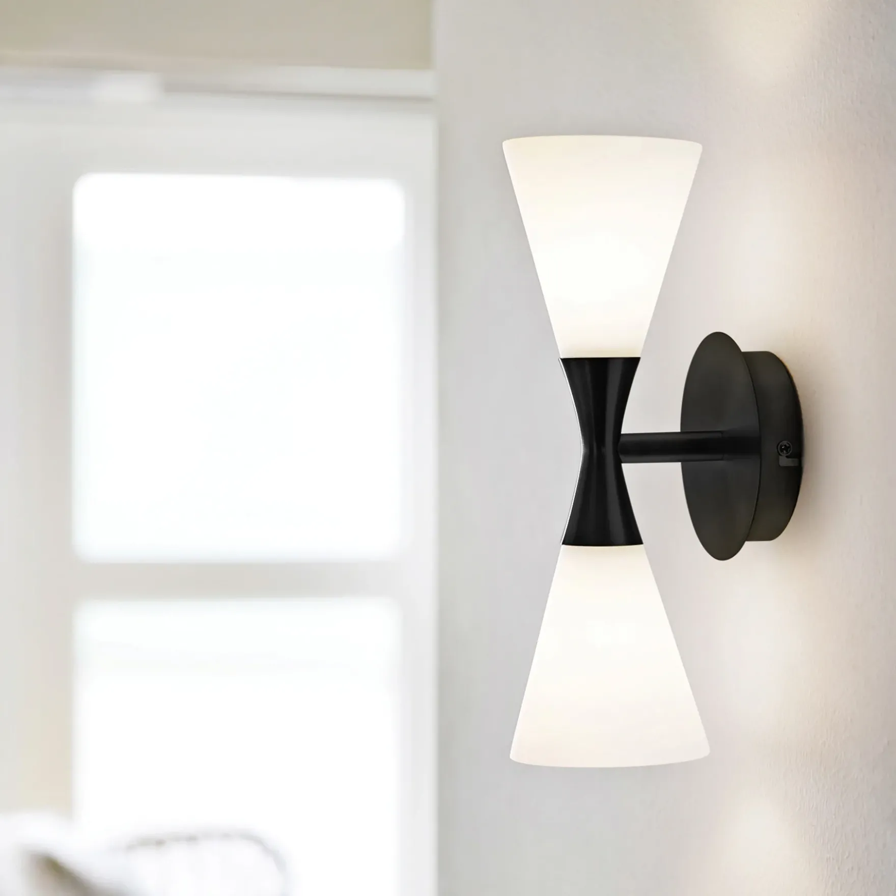 Harlekin duo vegglampe sort/opal