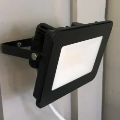 Lyskaster LED vegg IP65 sort
