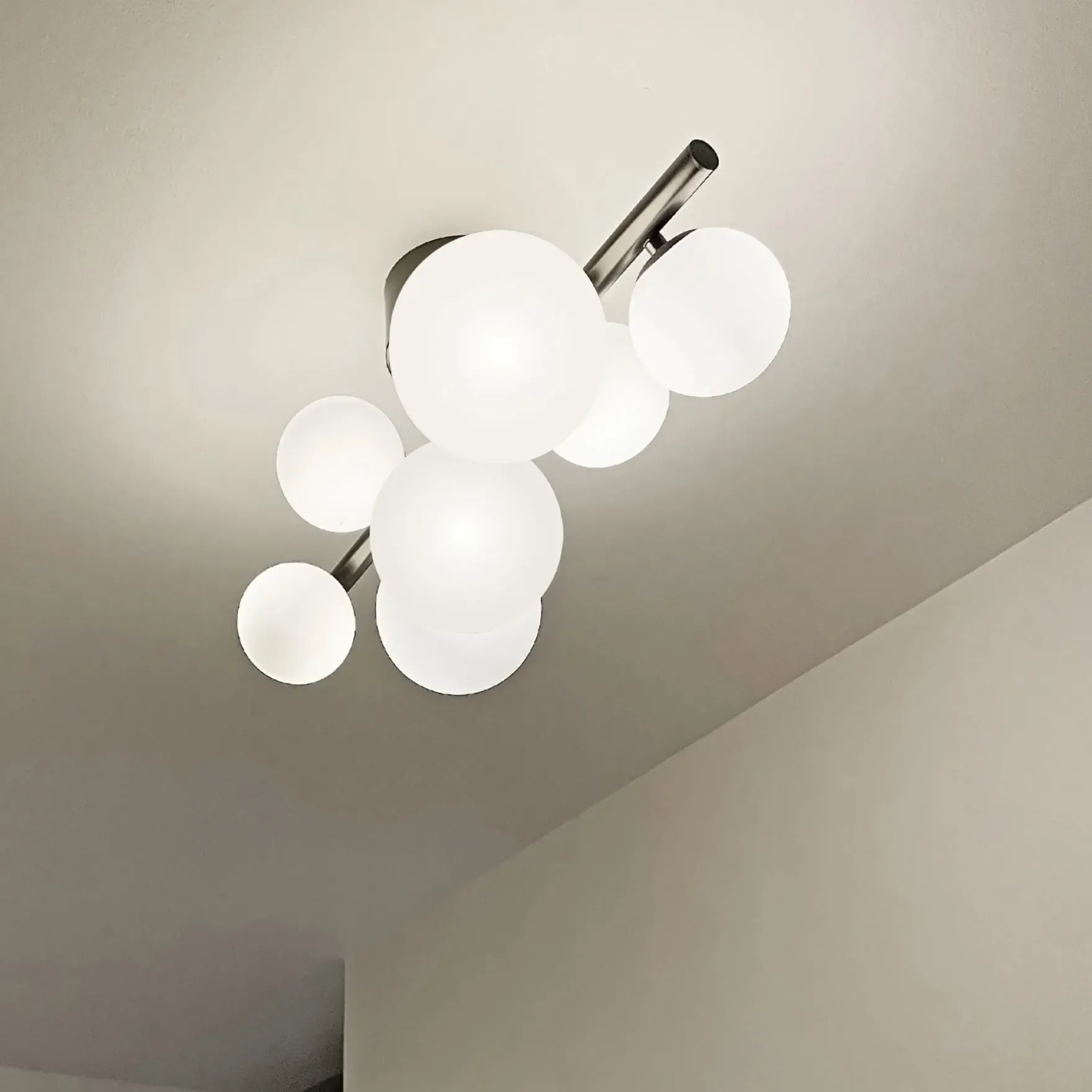 Molekyl 7-lys takplafond tinn/opal