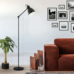 Priddy gulvlampe sort