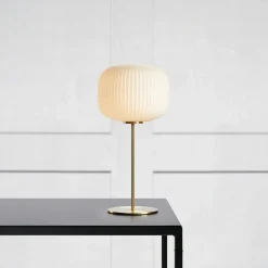 Sober bordlampe E27 hvit/messing